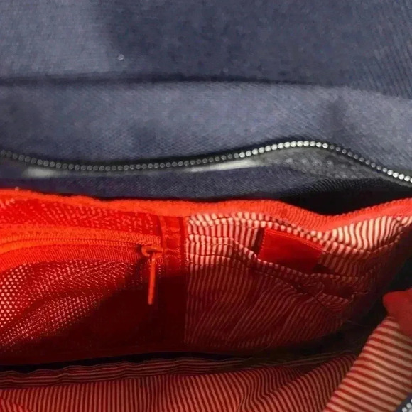 Herschel Navy Blue Backpack - Picture 4 of 8